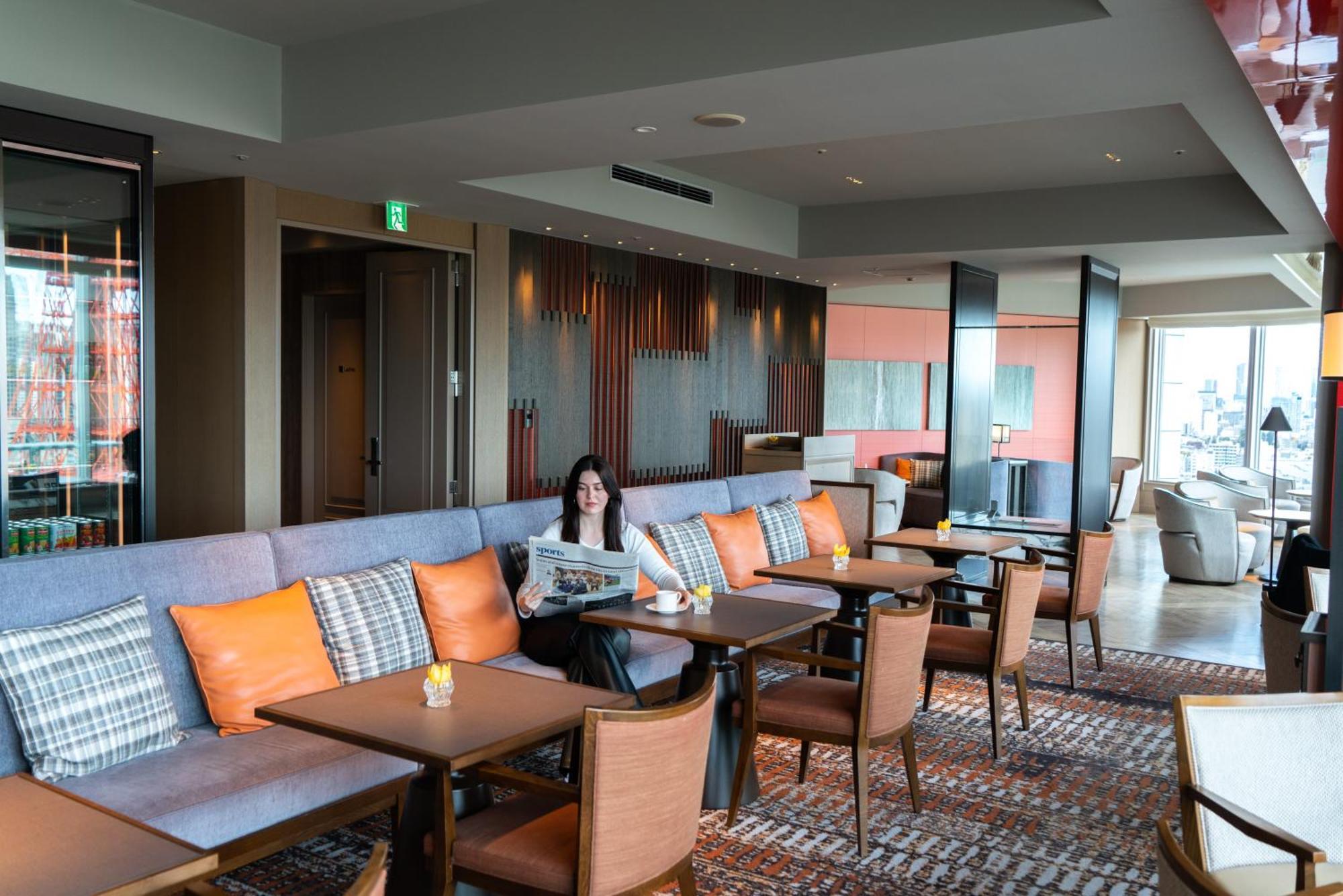 The Prince Park Tower Tokyo - Preferred Hotels & Resorts, Lvx Collection Esterno foto Club Lounge at Osaka International Airport